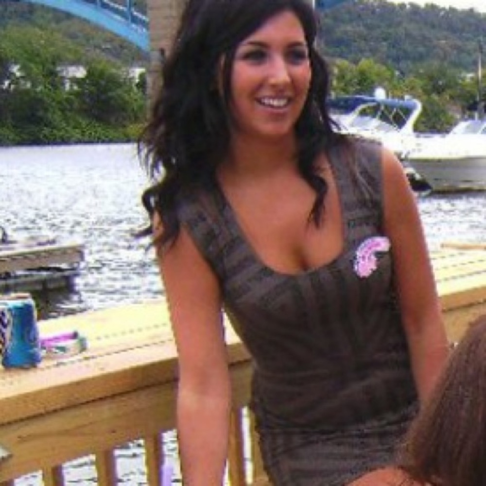 Dress - Picture 4 of 4